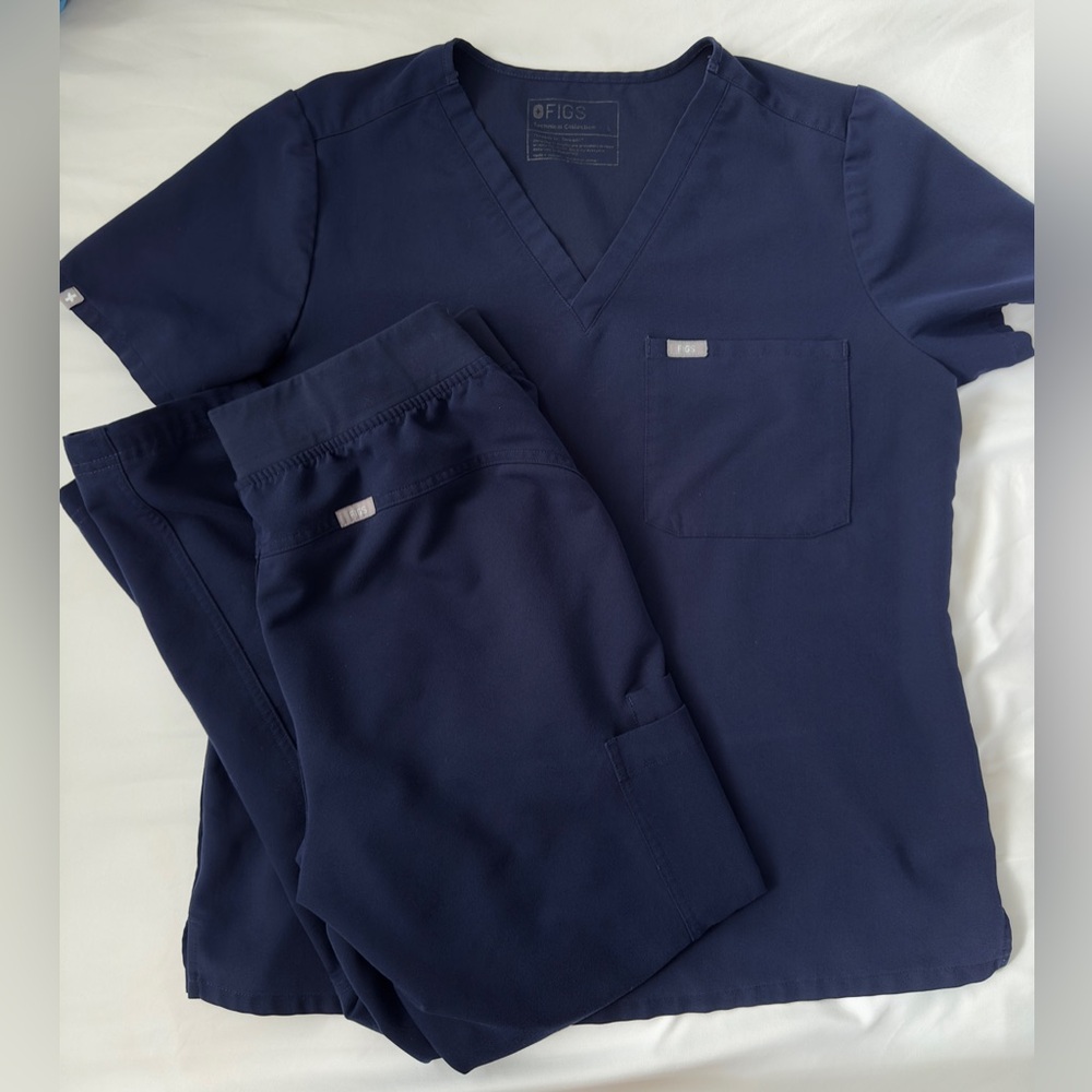 FIGS Navy Blue Scrub Set